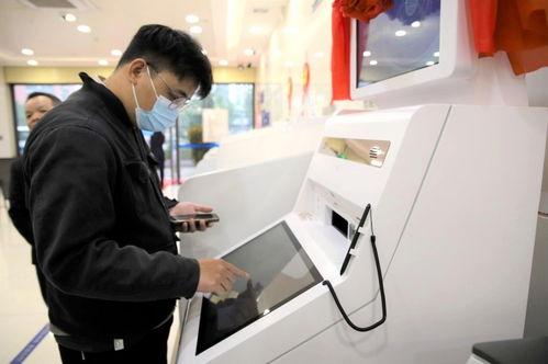 河池首家政銀合作企業(yè)開(kāi)辦一站式服務(wù)代辦點(diǎn)落地北行河池分行，助力家政服務(wù)行業(yè)高效啟航